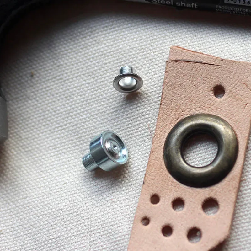 How to put eyelets in a hat