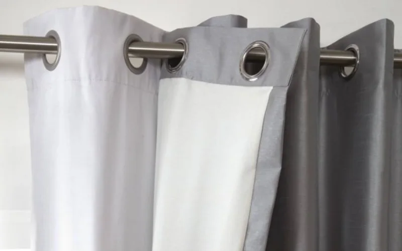 What Are Eyelet Curtains