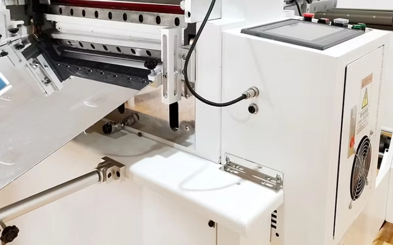 hook and loop fasteners machine